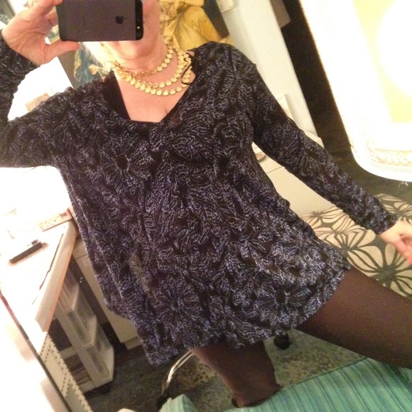 FREE PEOPLE SOFT HIGH LOW TOP NWT!!!! FINAL PRICE! - Picture 2 of 3