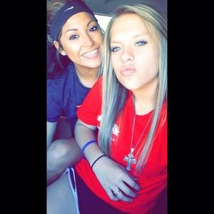 Meet your Posher, Estela