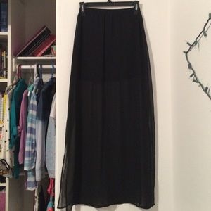 🌹Sheer Maxi Skirt