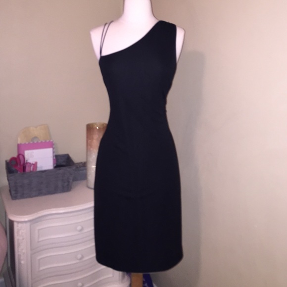 Beautiful LBD - Picture 2 of 3