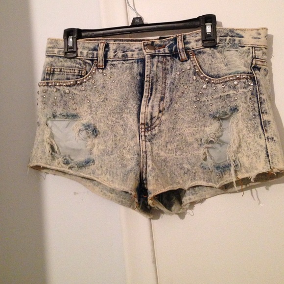 Forever 21 rhinestone jean shorts - Picture 1 of 3