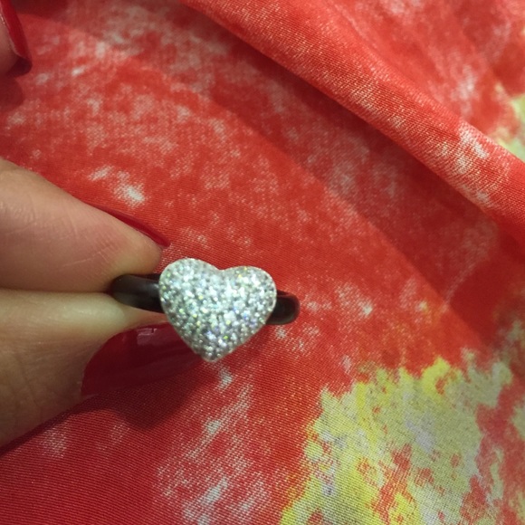 ❤️ Ring by Raz Collections - Picture 4 of 7