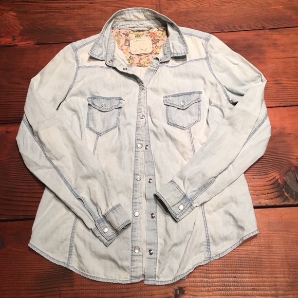 Perfectly soft western style chambray