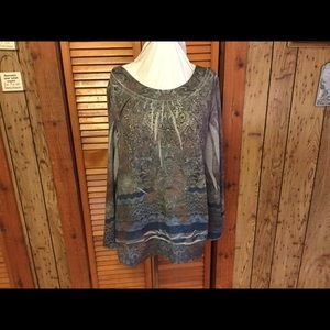 Multi colored long sleeve blouse