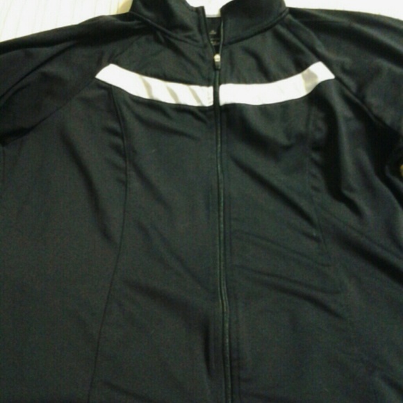 1 For $5.00 or 2 for $8.00Jacket Black and White - Picture 3 of 4