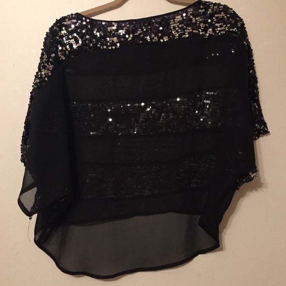 SOLD----Sequin Top - Picture 3 of 3