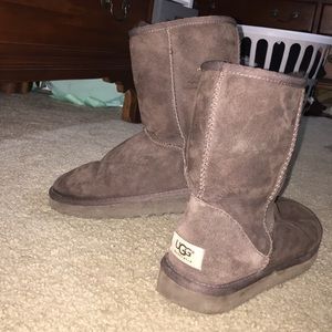 Size 7 ugg boots