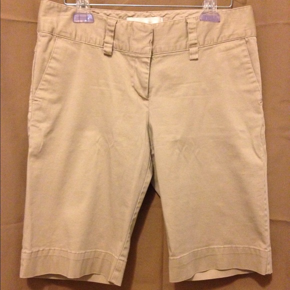 Bermuda style shorts 💥final price unless bundled