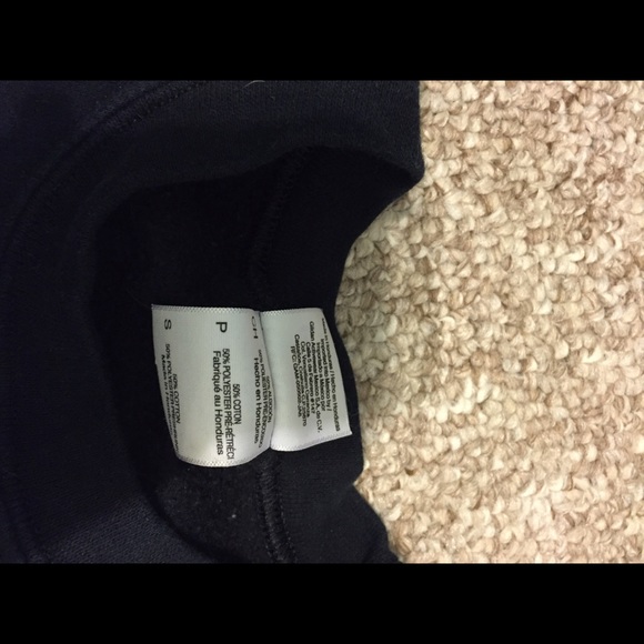 om&m crewneck - Picture 2 of 2