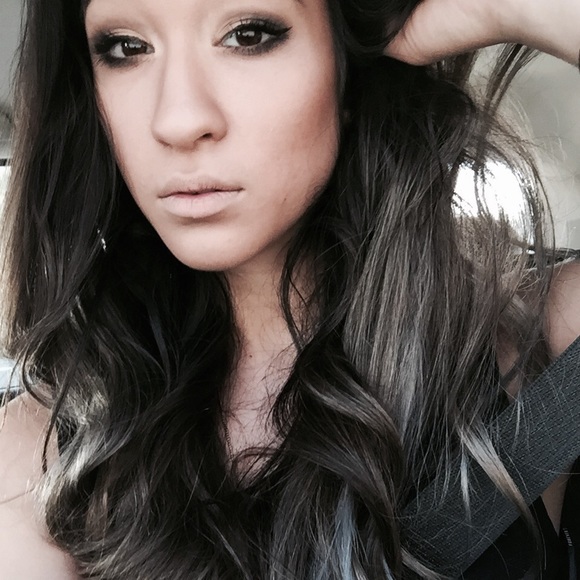 Meet your Posher, Joanna - Picture 4 of 4