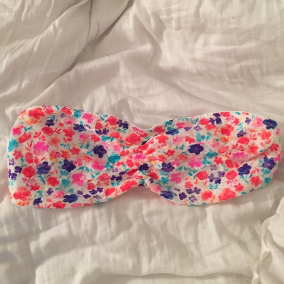 FLORAL PINK LACE BANDEAU