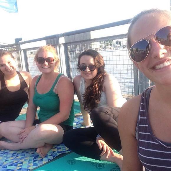 Meet your Posher, Renee - Picture 1 of 1