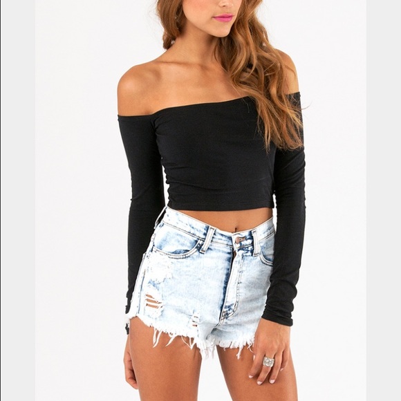 Tobi Tops - Tobi off shoulder crop top