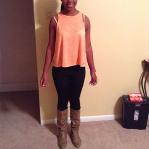 Meet your Posher, Jonelle