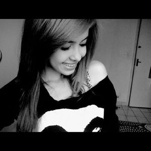 Meet your Posher, Daniela