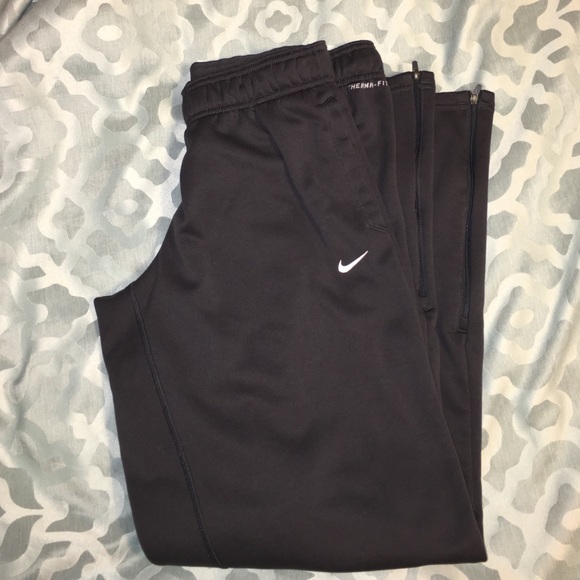 EUC Nike Therma-Fit fleece pants. Graphite gray.