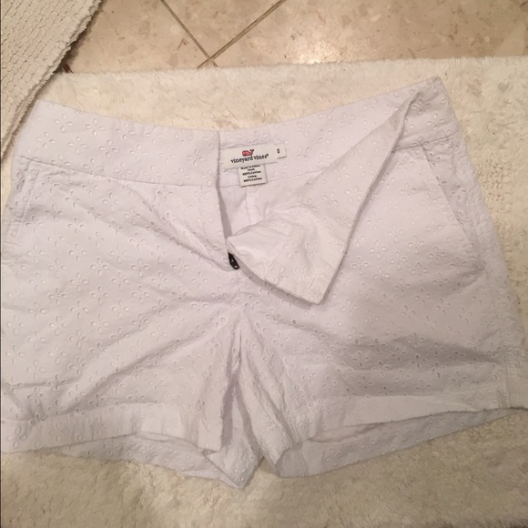 Vineyard Vines Shorts - Picture 4 of 4