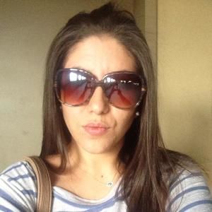 Meet your Posher, Debora