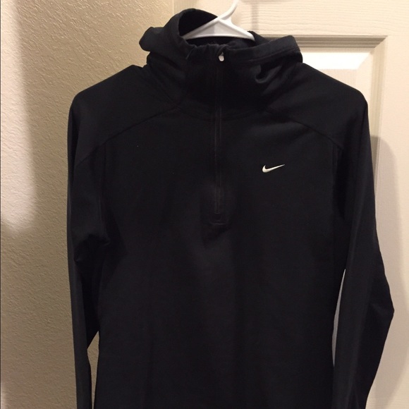 Women's Nike top
