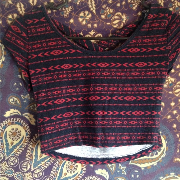 Crop top - Picture 1 of 2