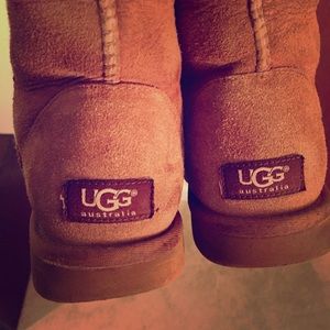 TALL CHESTNUT UGGS! Very good condition! Size 7