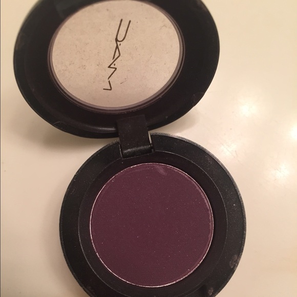 **BUNDLED***Mac eyeshadow deep purple color. - Picture 2 of 3