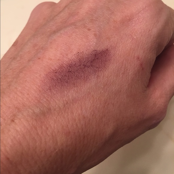 **BUNDLED***Mac eyeshadow deep purple color. - Picture 3 of 3