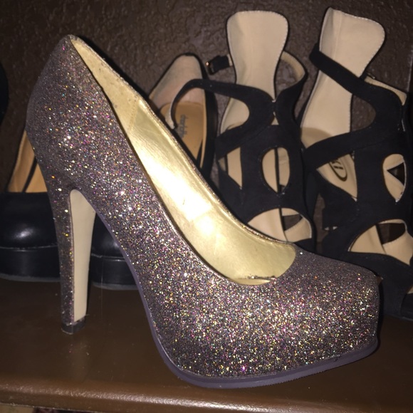 Heels with sparkle 👠
