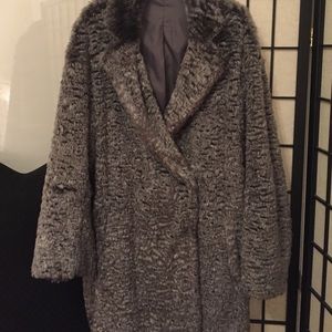 ✨SALE✨TOPSHOP COCOON FAUX FUR COAT