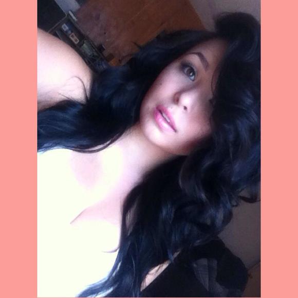 Meet your Posher, Chanelle - Picture 1 of 1