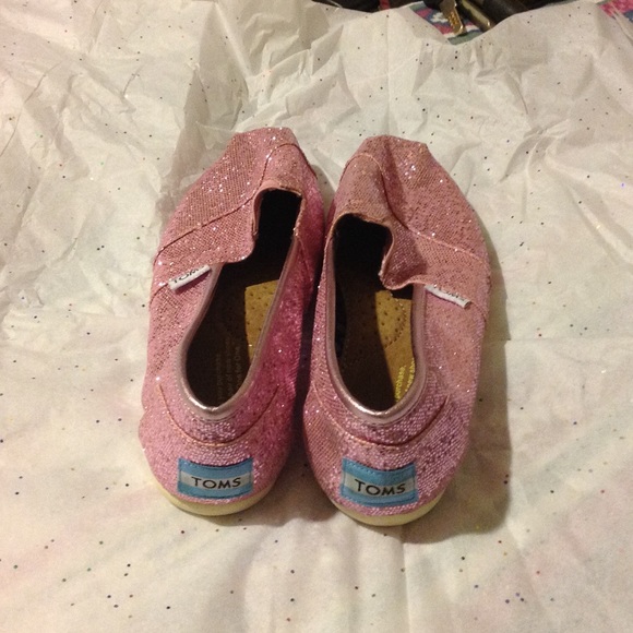 Like new Pink Glitter Toms size 6