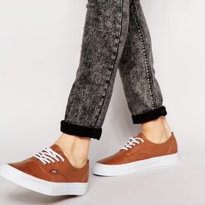 BNWT Vans Authentic Tan Suede Decon Sneakers