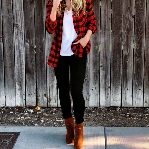 BRAND NEW -Faux suede ankle boots