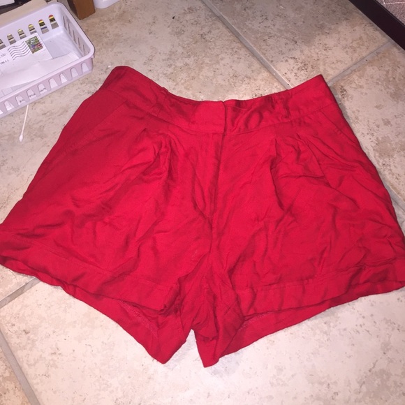 Red shorts forever 21