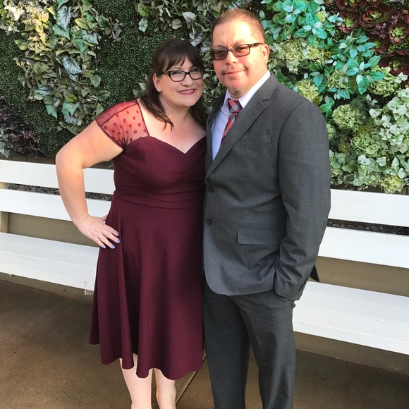 Meet your Posher, Julie - Picture 2 of 2