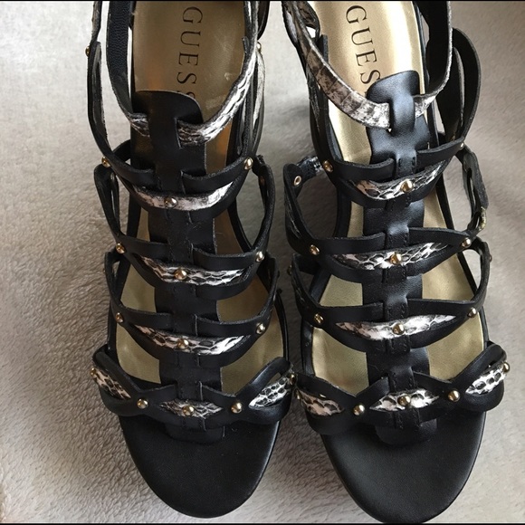 Guess wedges! - Picture 2 of 4