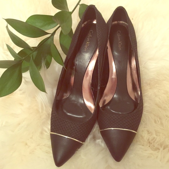 Calvin Klein Shoes - Classy black heels 💖