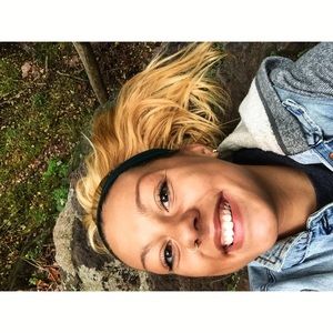 Meet your Posher, Ashley