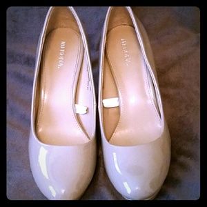 Nude Heels Size 7