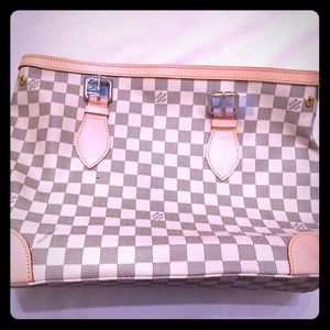 (Fake) Louis Vuitton Handbag