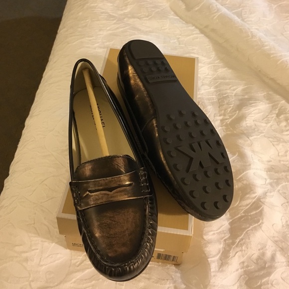 Michael Kors Shoes - Lowest I can Go Markdown, Michael Kors Metalic,m