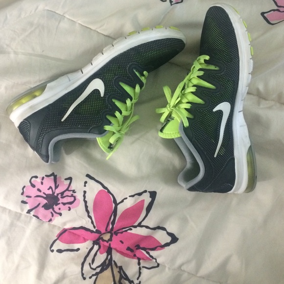 Nike Shoes - Great condition Nike highlighter Yellow Sneakers