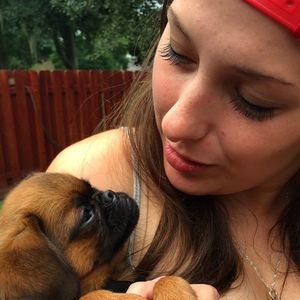 Meet your Posher, Amelia