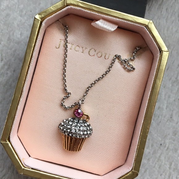 Juicy coutour pendant! - Picture 2 of 3