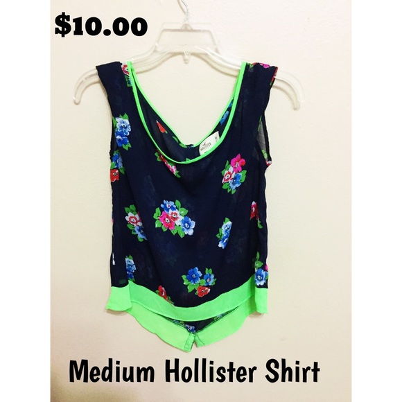 Hollister Co top