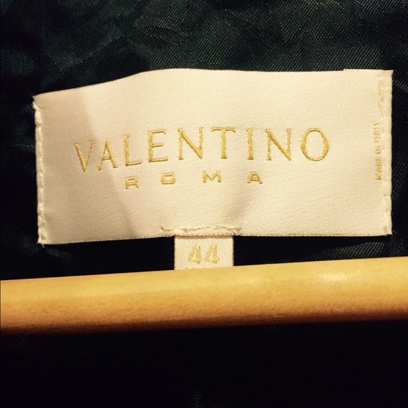 🚫🚫SOLD🚫🚫 Valentino jacket - Picture 3 of 4