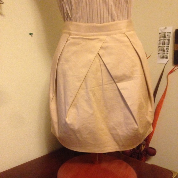 🔥FINAL SALE🔥 J CREW high waisted bubble skirt - Picture 7 of 8