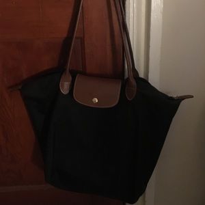 Medium size long champ tote