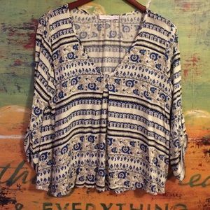 Adorable bohemian top by Lush
