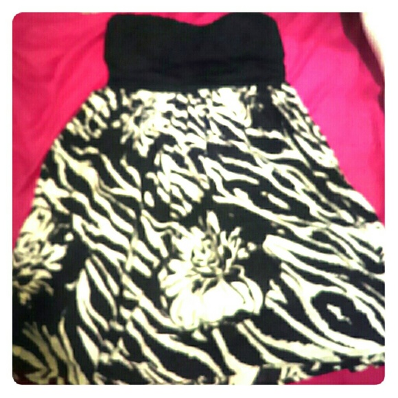 Strapless dress
